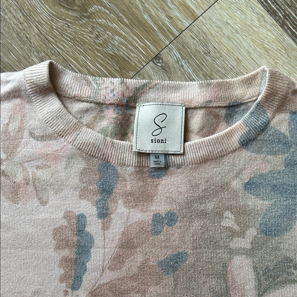 Sioni Pastel Floral Crewneck Sweater- SOFT AF! - Picture 3 of 10